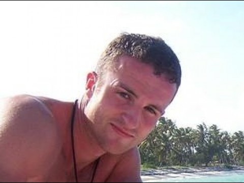 fielding1977 is dating in Mississauga, Ontario, Canada