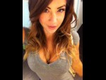 aizelhot is a free dating site member