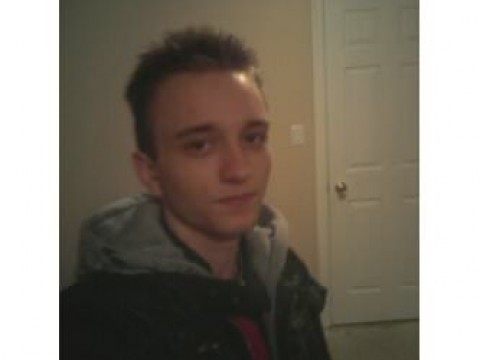 Dylan1877 is dating in oshawa, ontario, Canada